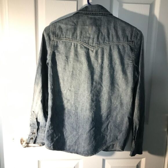 MADEWELL Western jean button down shirt. - Picture 3 of 4